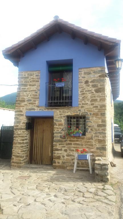 La Casa Azul Pensionat Yosa de Sobremonte Eksteriør billede